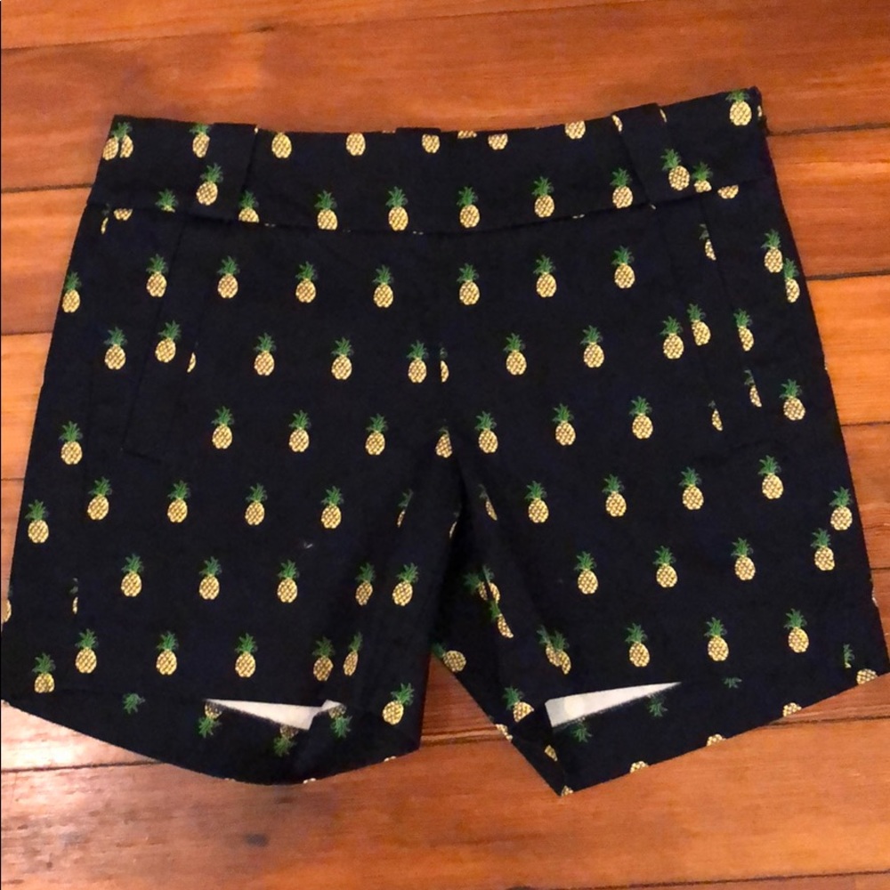Brand New J Crew Chino short with pineapples 🍍
